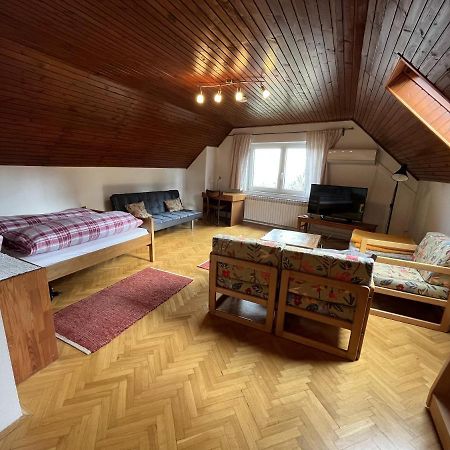 Cozzy Apartment In Nature Загреб Екстериор снимка