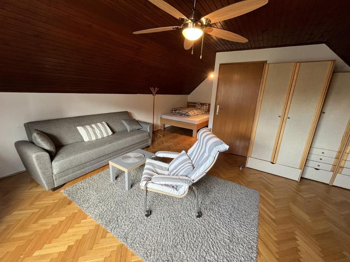 Cozzy Apartment In Nature Загреб Екстериор снимка